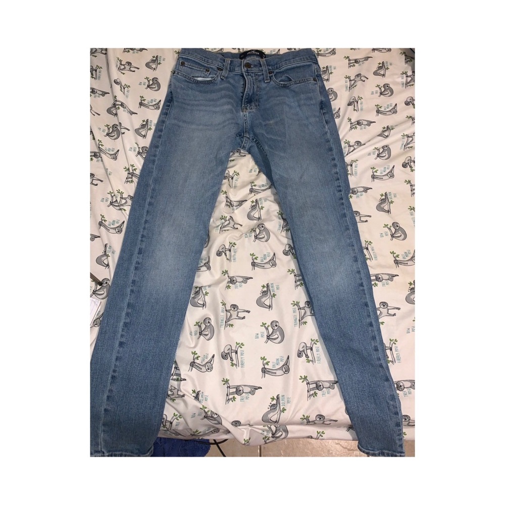 Hollister guy jeans